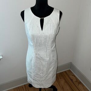 Calvin Klein ivory / white eyelet back gold tone zipper sleeveless sheath dress